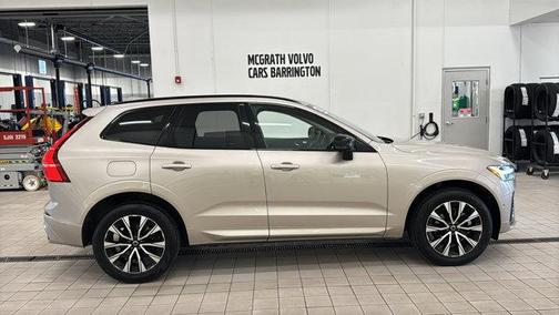 2025 Volvo XC60 B5 Plus