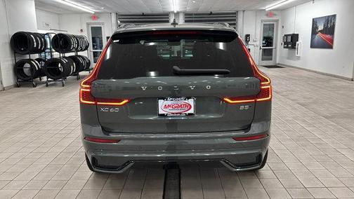 2026 Volvo XC60 B5 Ultra