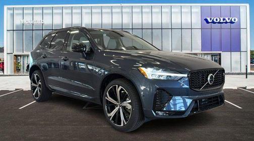 2025 Volvo XC60 B5 Ultra