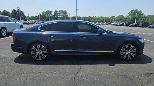 2024 Volvo S90 Recharge Plug-In Hybrid T8 Ultimate