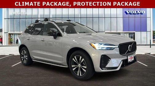 2024 Volvo XC60 B5 Core Dark Theme