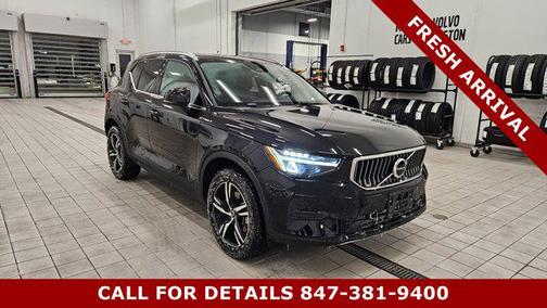 2025 Volvo XC40 B5 Core Bright Theme