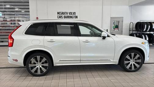 Crystal White Metallic 2024 Volvo XC90 Recharge Plug-In Hybrid T8 Ultimate 6-Seater