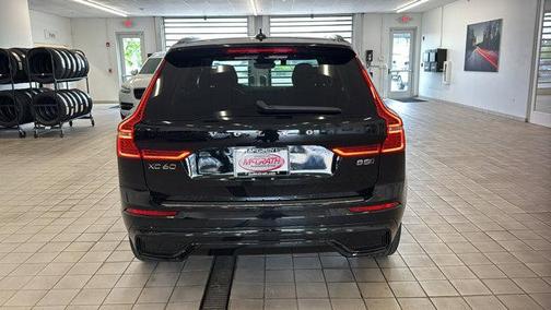 2025 Volvo XC60 B5 Plus