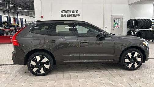 2024 Volvo XC60 Recharge Plug-In Hybrid T8 Plus Dark Theme