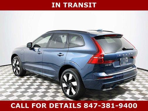 2024 Volvo XC60 Recharge Plug-In Hybrid T8 Ultimate Dark Theme