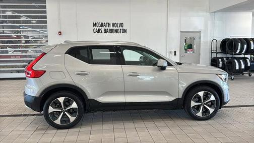 Silver Dawn Metallic 2025 Volvo XC40 B5 Plus Bright Theme