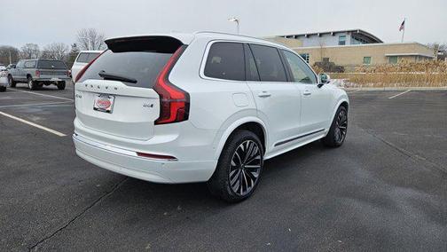 2025 Volvo XC90 B6 Plus 7-Seater