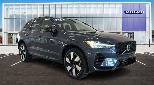 2025 Volvo XC60 Plug-In Hybrid T8 Plus