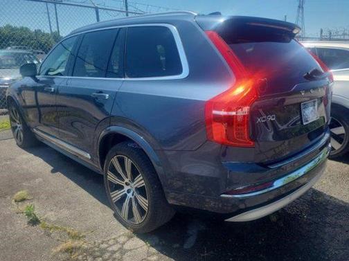 2022 Volvo XC90 T6 Inscription