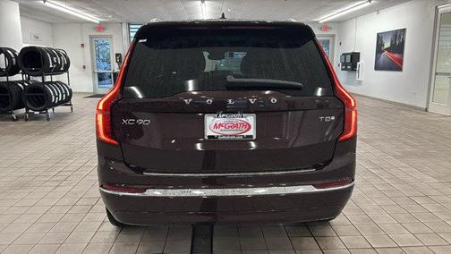2025 Volvo XC90 Plug-In Hybrid T8 Plus 7-Seater