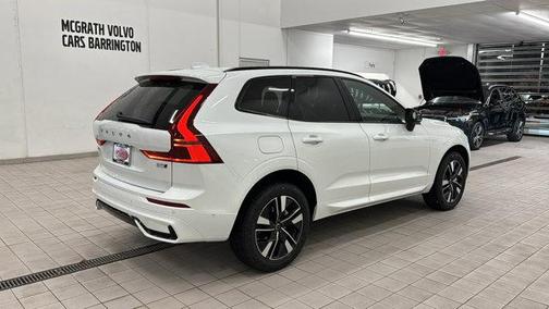 2026 Volvo XC60 B5 Plus