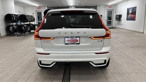 2026 Volvo XC60 B5 Plus
