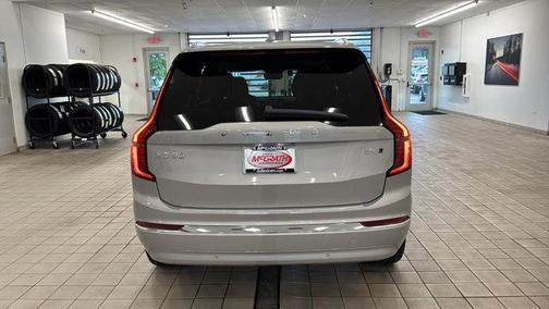 2025 Volvo XC90 B6 Ultra