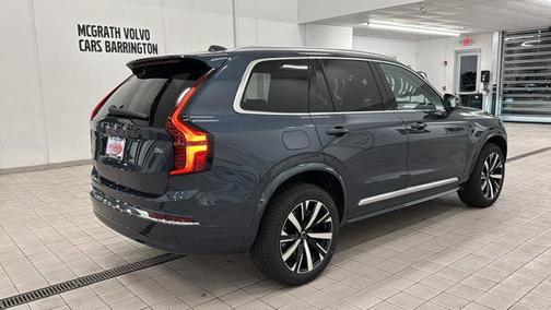 2026 Volvo XC90 B6 Core