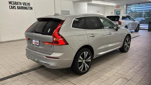 2022 Volvo XC60 B6 Inscription