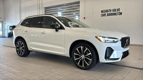 Crystal White Metallic 2025 Volvo XC60 B5 Plus