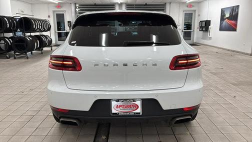 2018 Porsche Macan Base