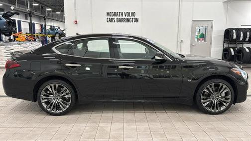 2019 INFINITI Q70 3.7X LUXE