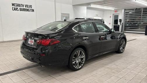 2019 INFINITI Q70 3.7X LUXE