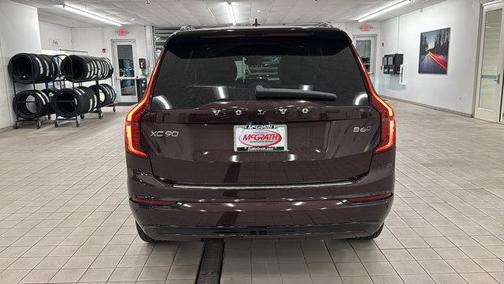 2026 Volvo XC90 B6 Ultra Dark Theme 7-Seater