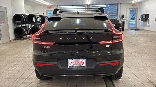 2024 Volvo C40 Recharge Pure Electric Twin Ultimate