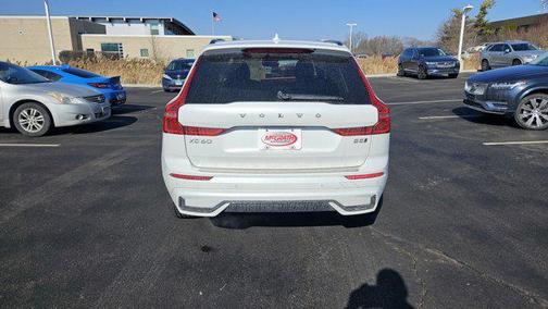 2023 Volvo XC60 B5 Plus Dark Theme