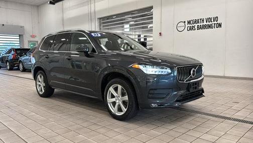 2022 Volvo XC90 T6 Momentum