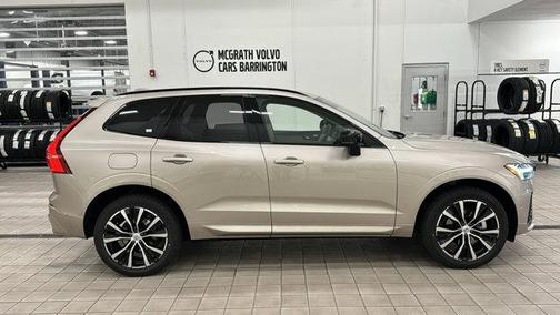 2025 Volvo XC60 Plus