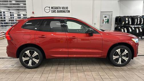 2025 Volvo XC60 Plug-In Hybrid T8 Plus