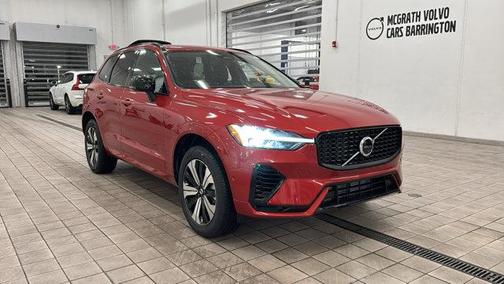 2025 Volvo XC60 Plug-In Hybrid T8 Plus