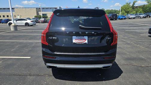 2019 Volvo XC90 T6 Momentum
