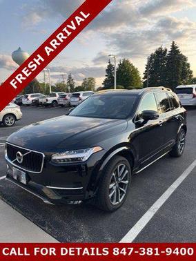 2019 Volvo XC90 T6 Momentum