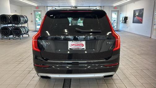 2019 Volvo XC90 T6 Momentum