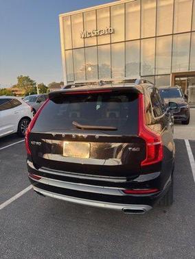 2019 Volvo XC90 T6 Momentum