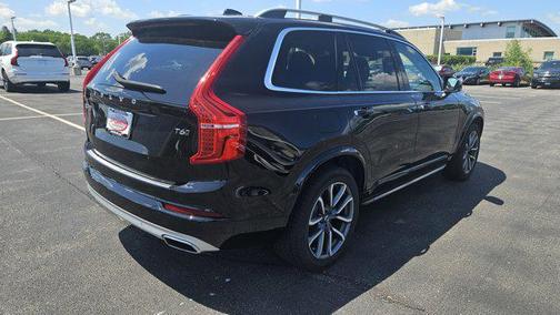 2019 Volvo XC90 T6 Momentum