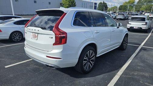 2020 Volvo XC90 T5 Momentum