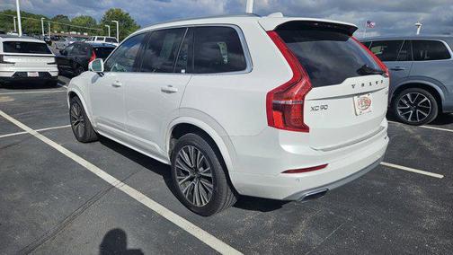 2020 Volvo XC90 T5 Momentum