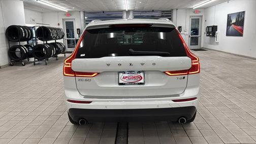 2021 Volvo XC60 T6 Momentum