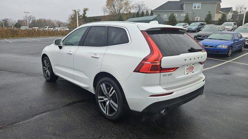 2021 Volvo XC60 T6 Momentum