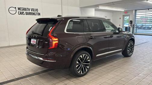 2025 Volvo XC90 Plug-In Hybrid T8 Plus 7-Seater