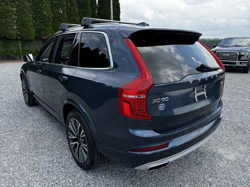 2020 Volvo XC90 T6 Momentum