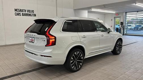 2026 Volvo XC90 B5 Ultra 7-Seater