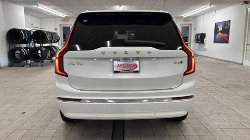 2026 Volvo XC90 B6 Ultra 7-Seater