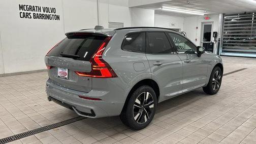 2026 Volvo XC60 B5 Plus