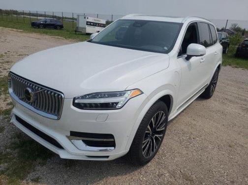2024 Volvo XC90 Recharge Plug-In Hybrid T8 Plus Bright Theme 7-Seater
