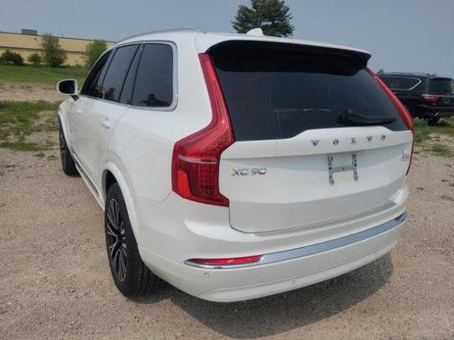 2024 Volvo XC90 Recharge Plug-In Hybrid T8 Plus Bright Theme 7-Seater