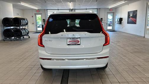 2024 Volvo XC90 Recharge Plug-In Hybrid T8 Plus Bright Theme 7-Seater