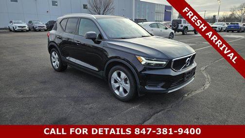 2019 Volvo XC40 T5 Momentum