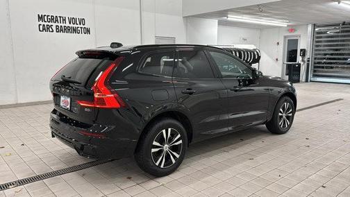 2025 Volvo XC60 B5 Core